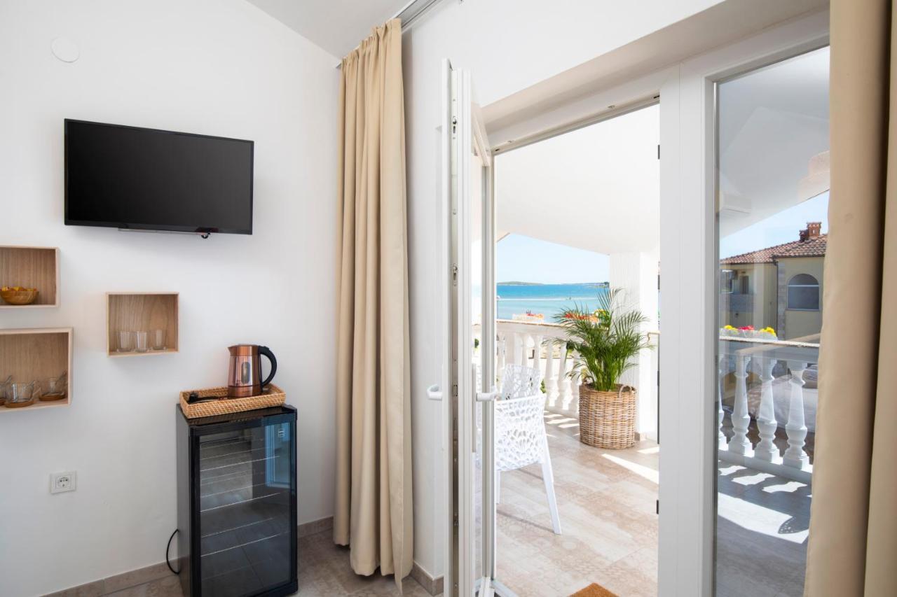 Apartments And Rooms Jakic Medulin Exterior foto